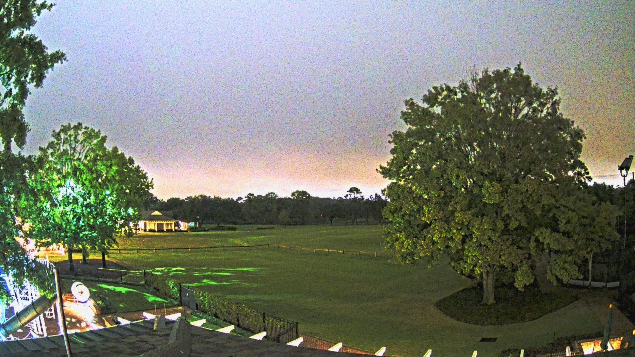 Thumbnail for current weather camera view from Houston Country Club in Houston, Texas