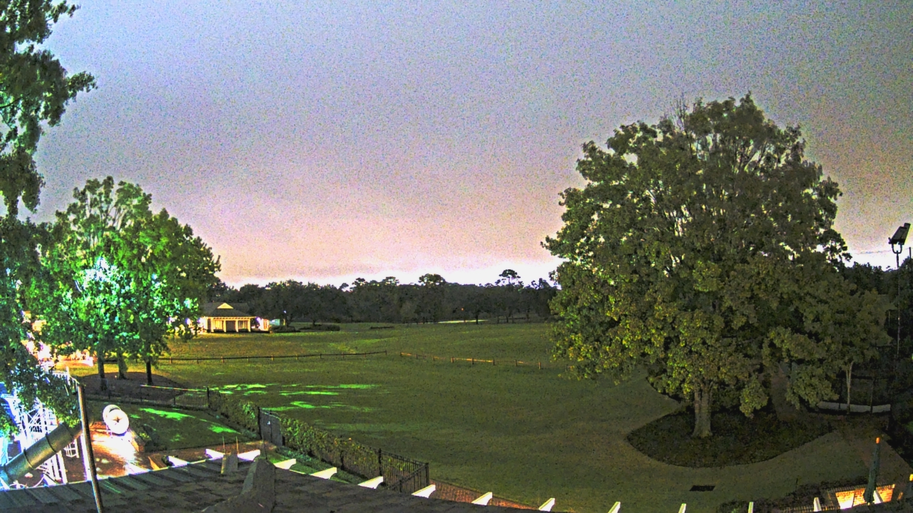 Thumbnail for current weather camera view from Houston Country Club in Houston, Texas