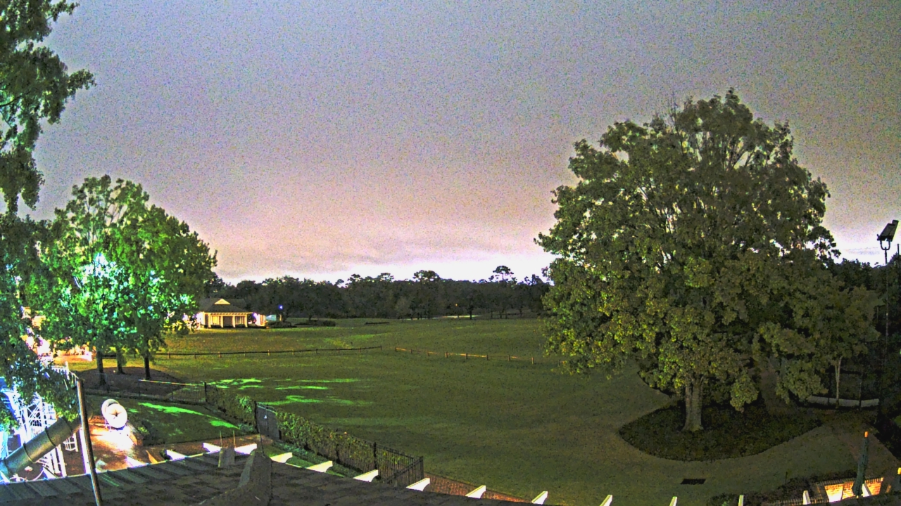 Thumbnail for current weather camera view from Houston Country Club in Houston, Texas