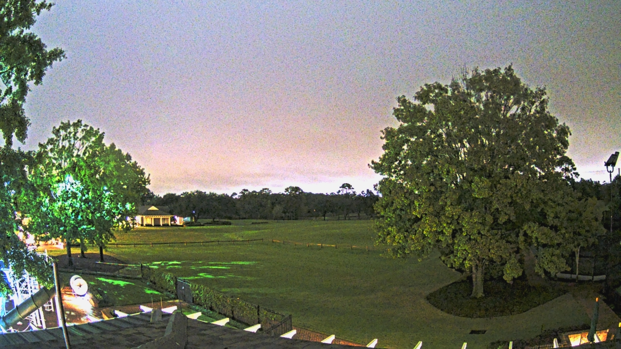 Thumbnail for current weather camera view from Houston Country Club in Houston, Texas