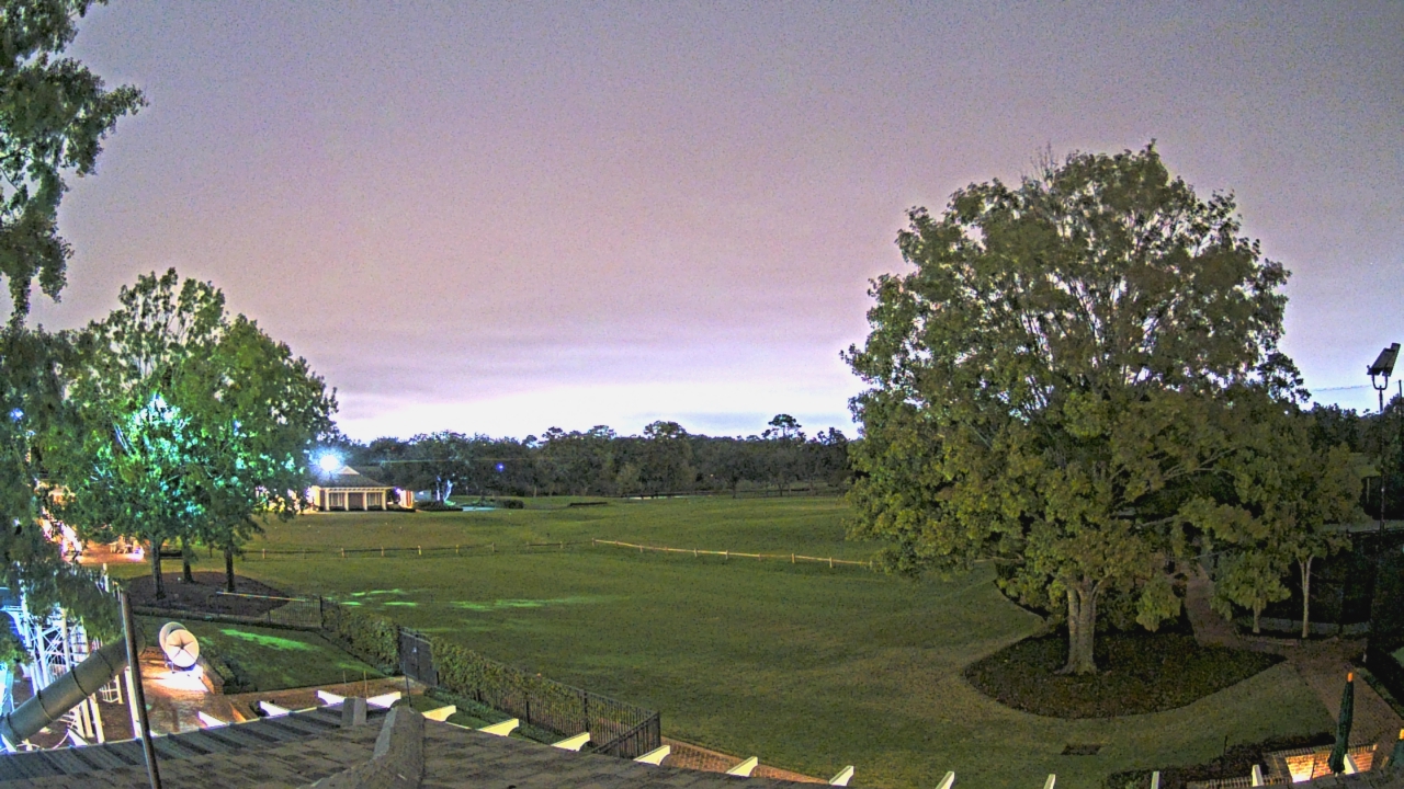 Thumbnail for current weather camera view from Houston Country Club in Houston, Texas