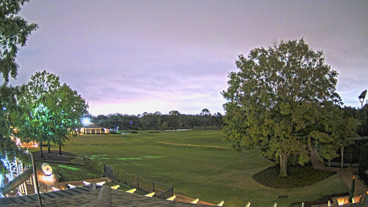 Thumbnail for current weather camera view from Houston Country Club in Houston, Texas