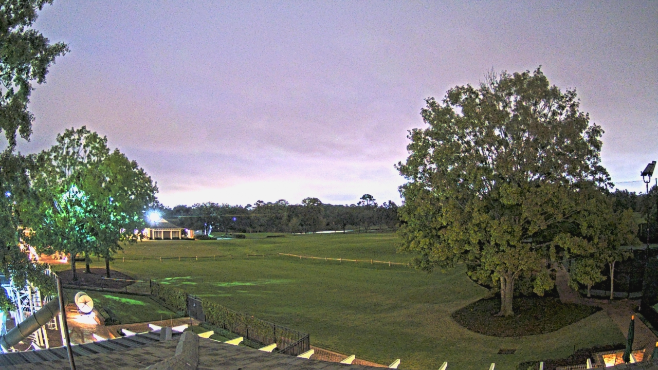 Thumbnail for current weather camera view from Houston Country Club in Houston, Texas