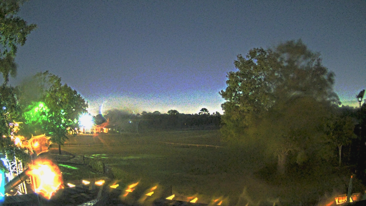 Thumbnail for current weather camera view from Houston Country Club in Houston, Texas