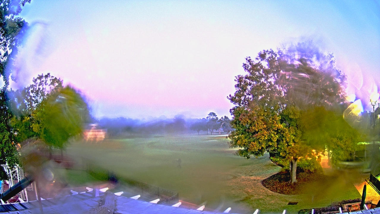 Thumbnail for current weather camera view from Houston Country Club in Houston, Texas