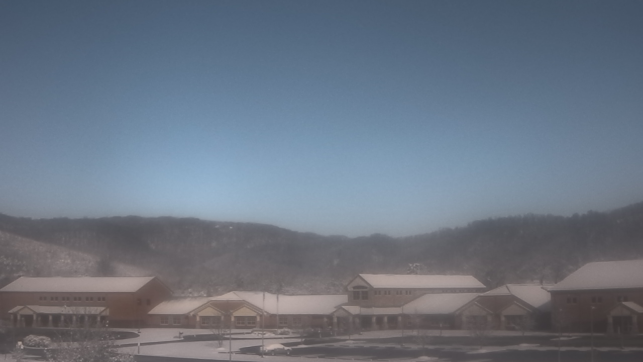 Thumbnail for current weather camera view from Windy Gap Elementary in Hardy, Virginia