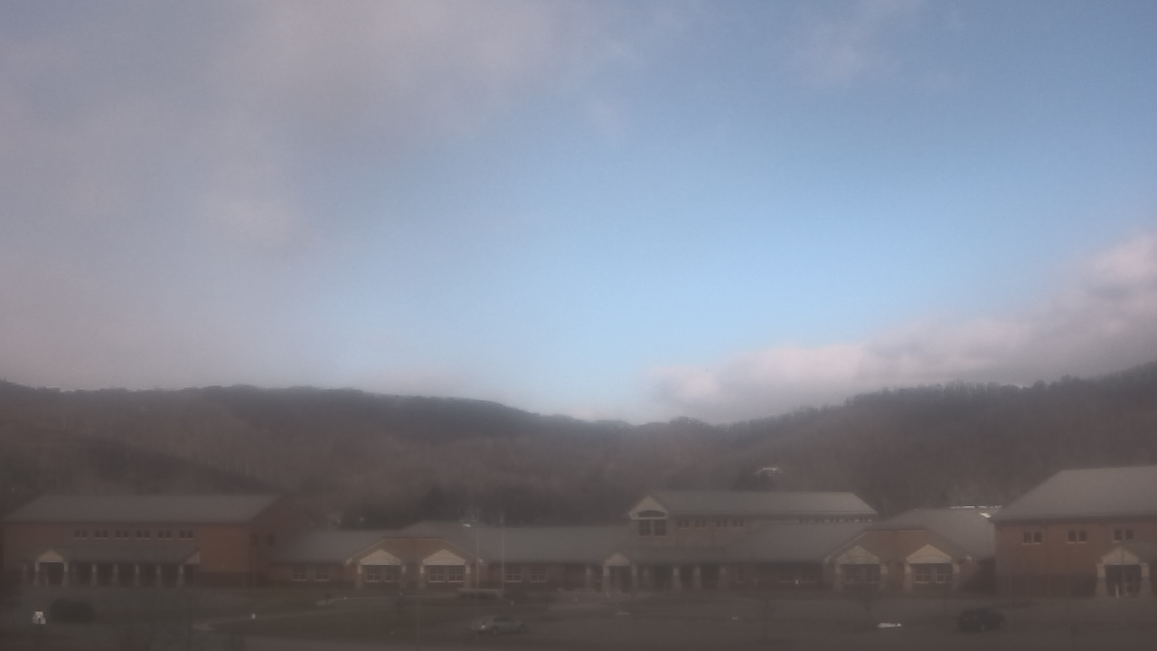 Thumbnail for current weather camera view from Windy Gap Elementary in Hardy, Virginia