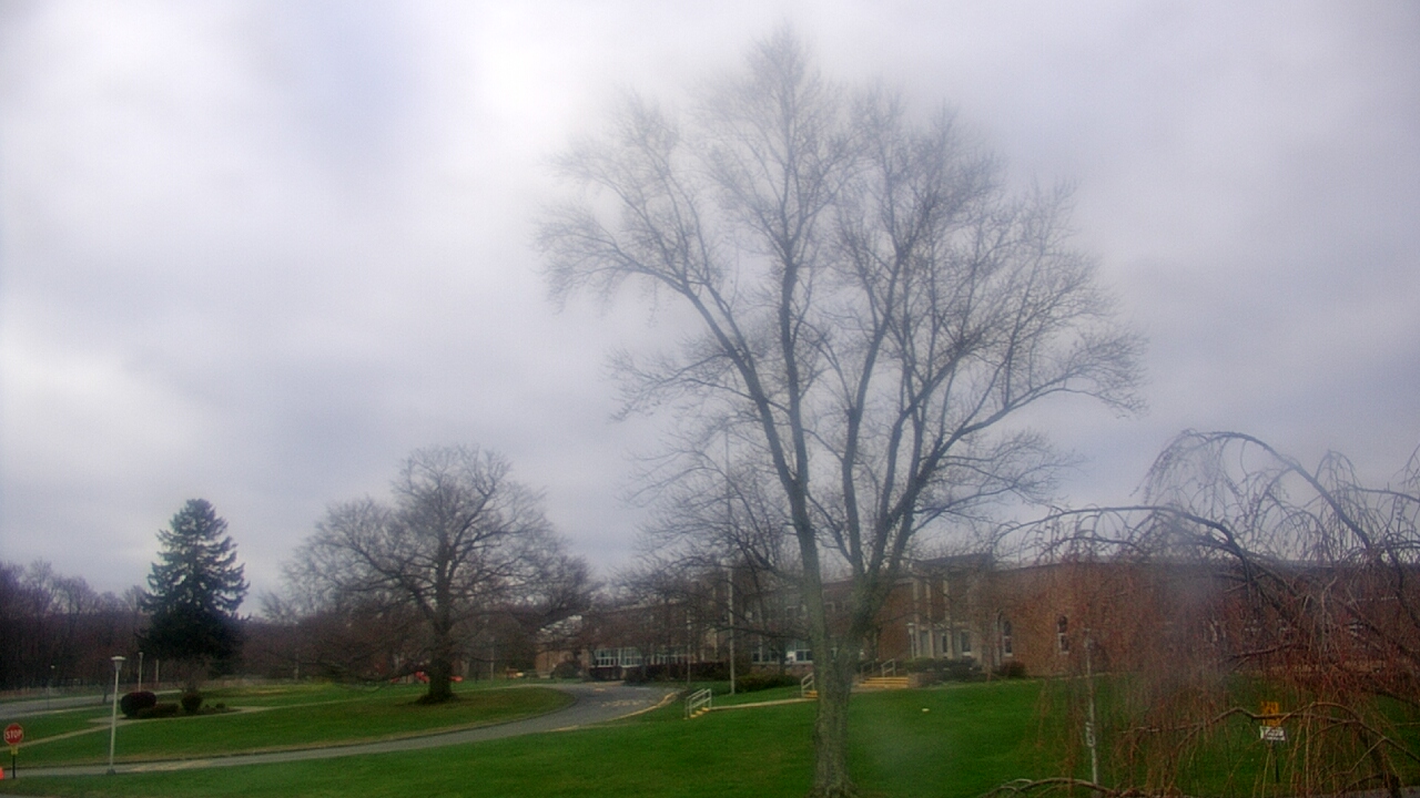 Thumbnail for current weather camera view from Monroe Woodbury Computer Center in Monroe, New York