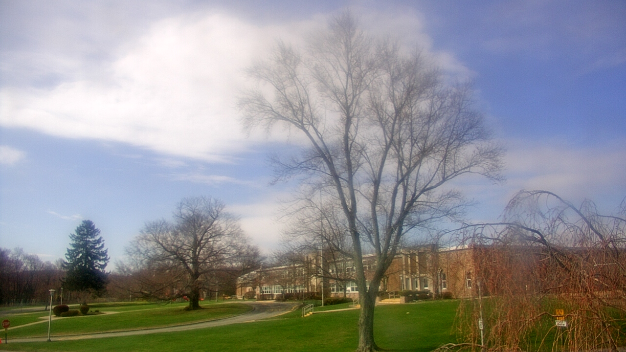 Thumbnail for current weather camera view from Monroe Woodbury Computer Center in Monroe, New York