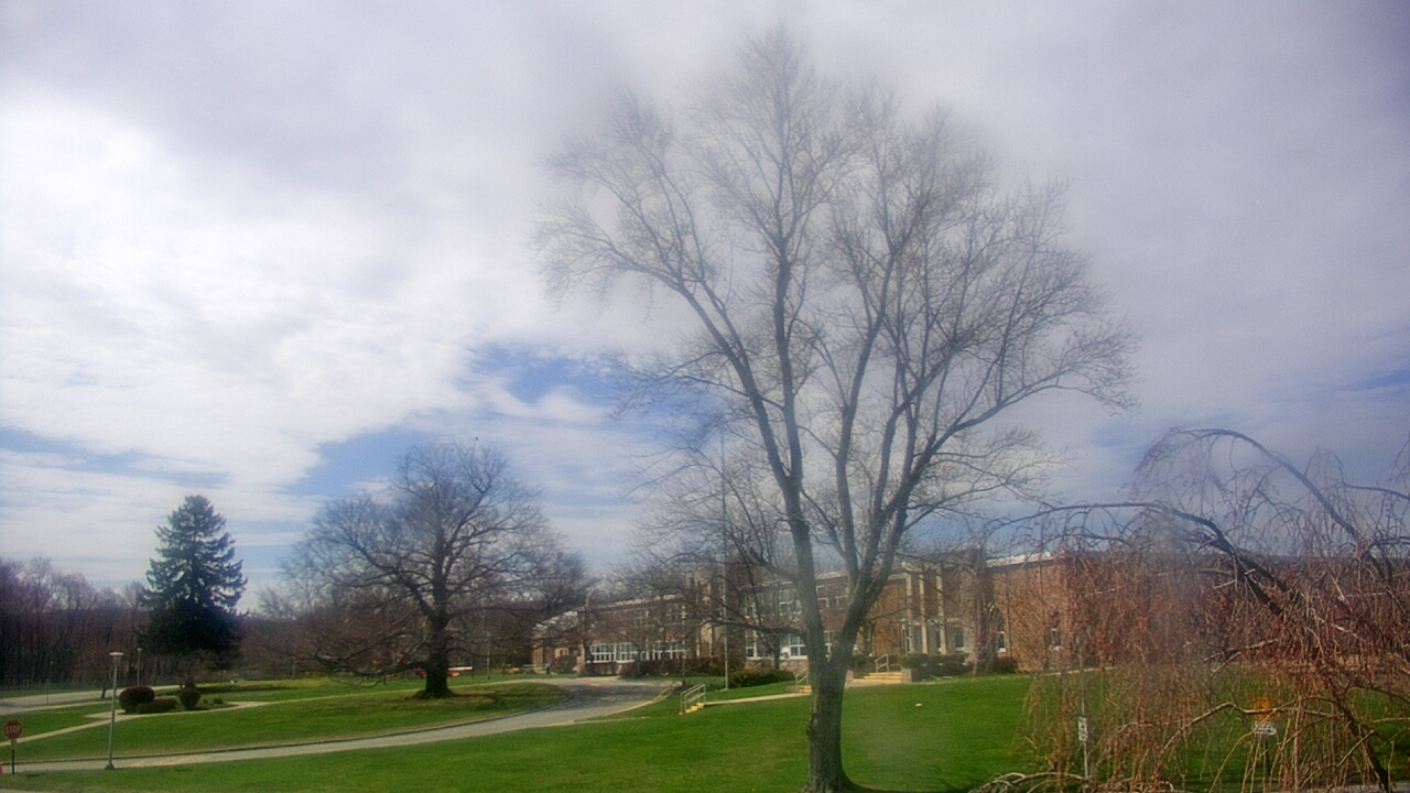 Thumbnail for current weather camera view from Monroe Woodbury Computer Center in Monroe, New York