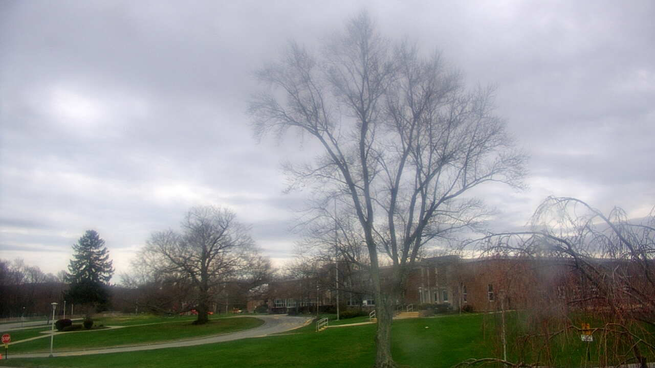 Thumbnail for current weather camera view from Monroe Woodbury Computer Center in Monroe, New York