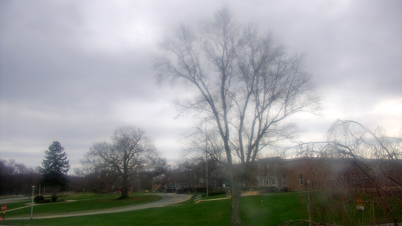 Thumbnail for current weather camera view from Monroe Woodbury Computer Center in Monroe, New York