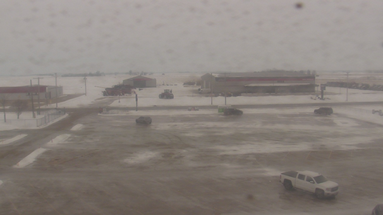 Thumbnail for current weather camera view from Herscher Intermediate School in Herscher, Illinois