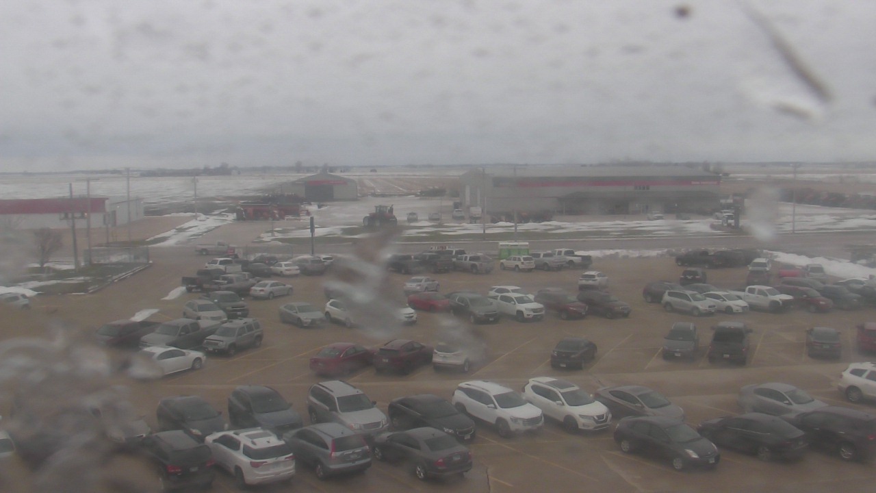 Thumbnail for current weather camera view from Herscher Intermediate School in Herscher, Illinois