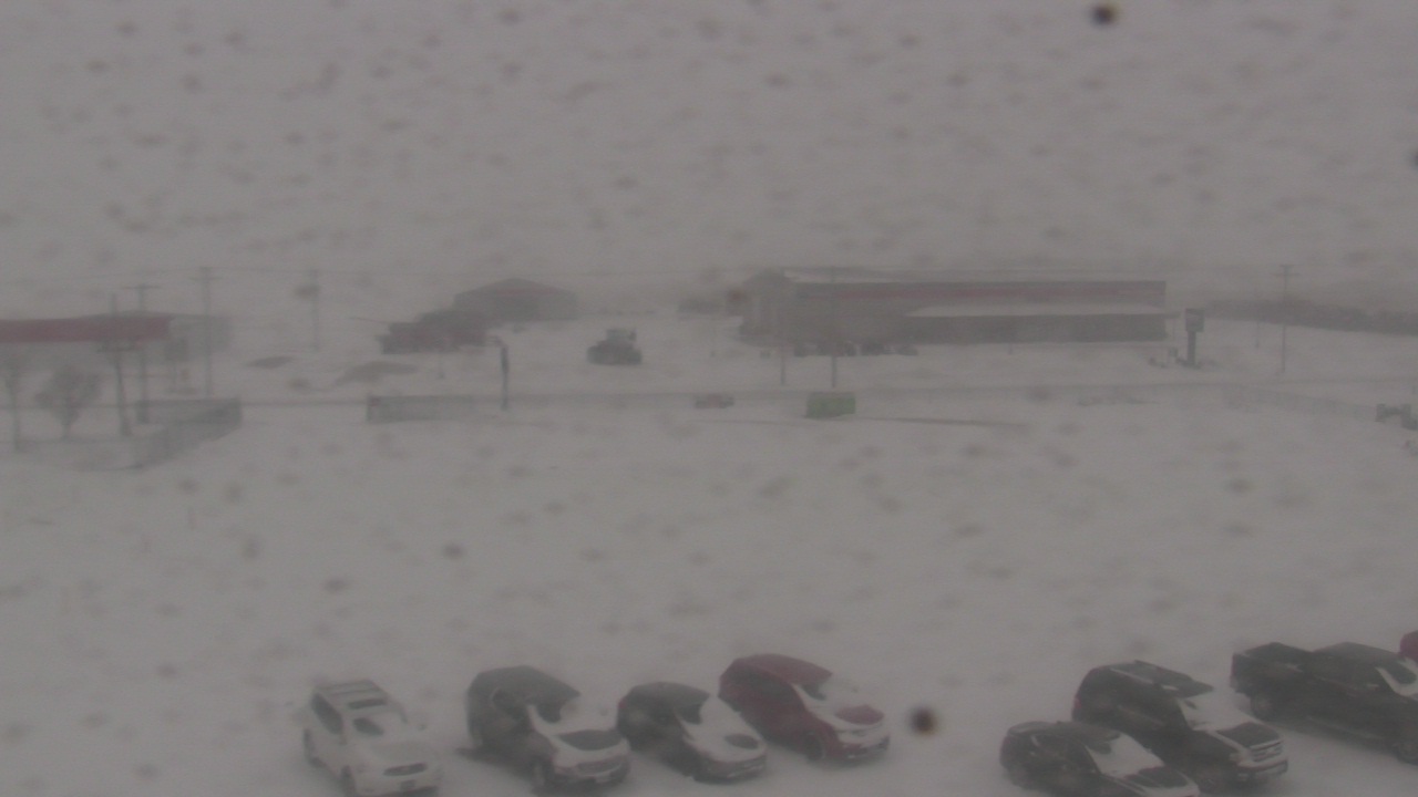 Thumbnail for current weather camera view from Herscher Intermediate School in Herscher, Illinois