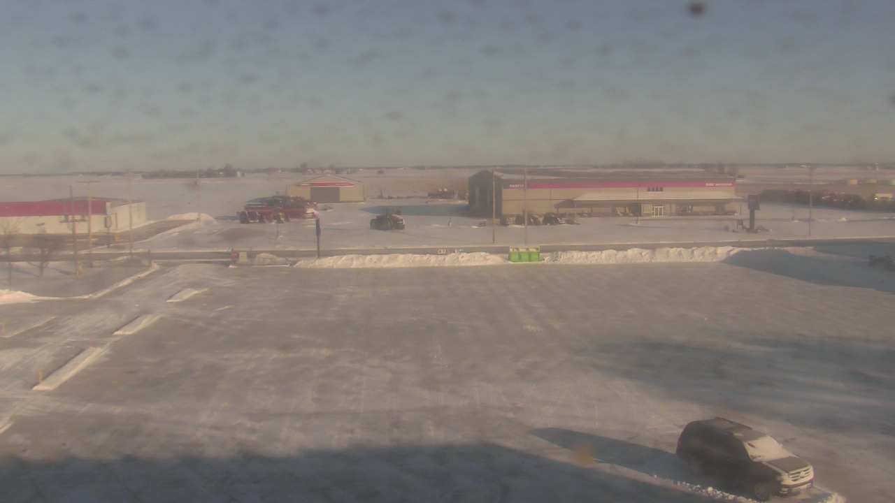 Thumbnail for current weather camera view from Herscher Intermediate School in Herscher, Illinois