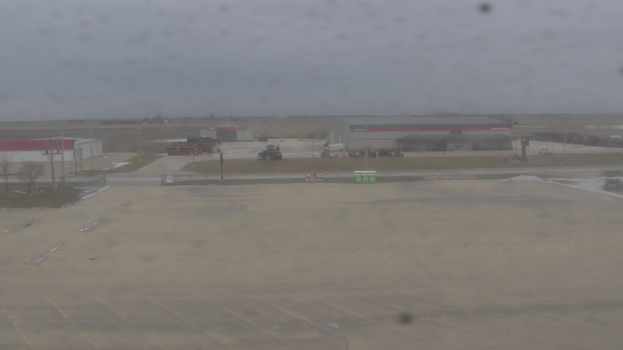 Thumbnail for current weather camera view from Herscher Intermediate School in Herscher, Illinois