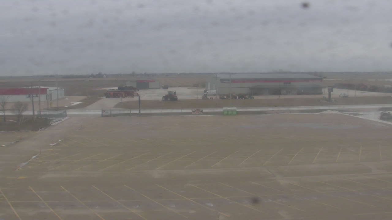 Thumbnail for current weather camera view from Herscher Intermediate School in Herscher, Illinois