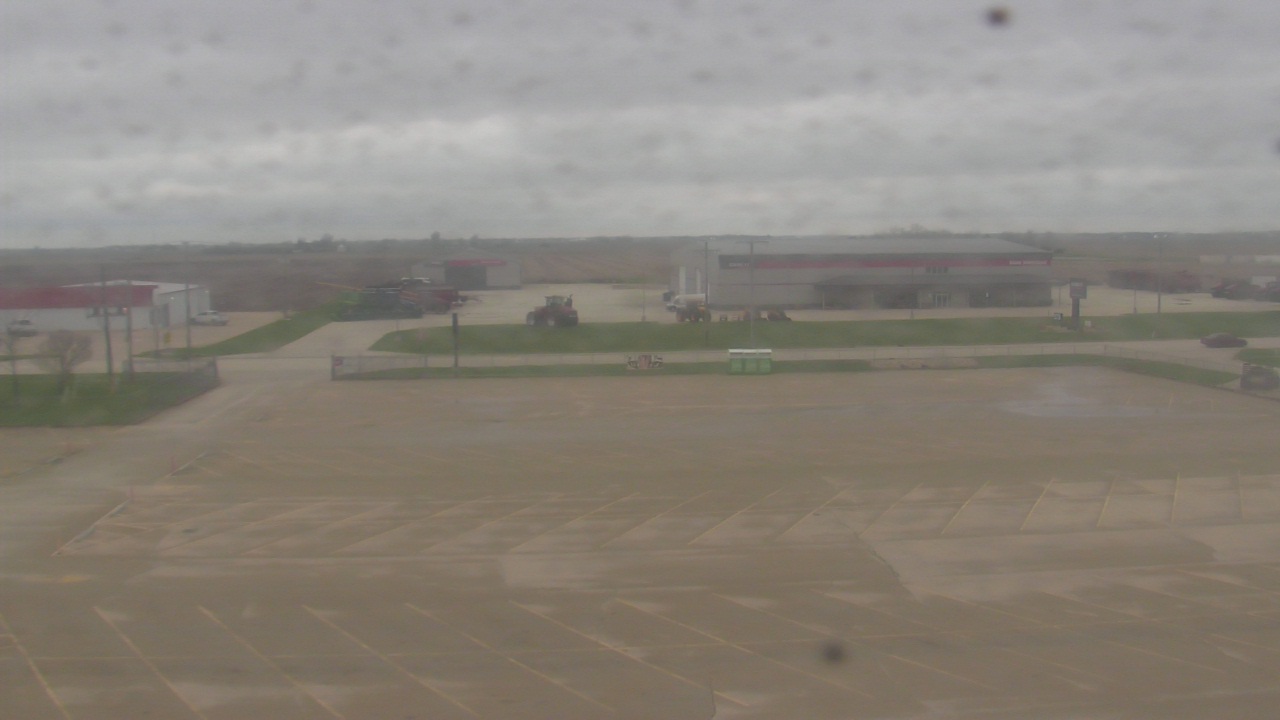 Thumbnail for current weather camera view from Herscher Intermediate School in Herscher, Illinois