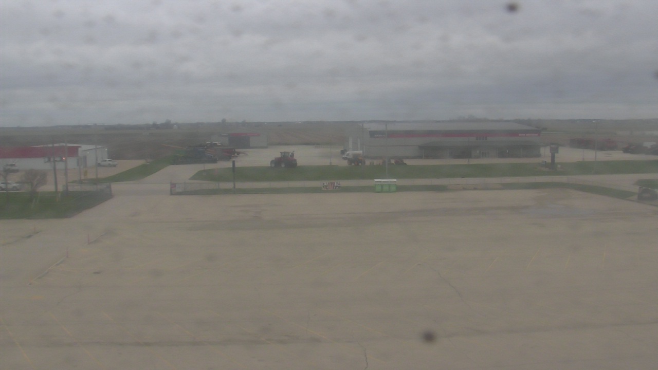 Thumbnail for current weather camera view from Herscher Intermediate School in Herscher, Illinois