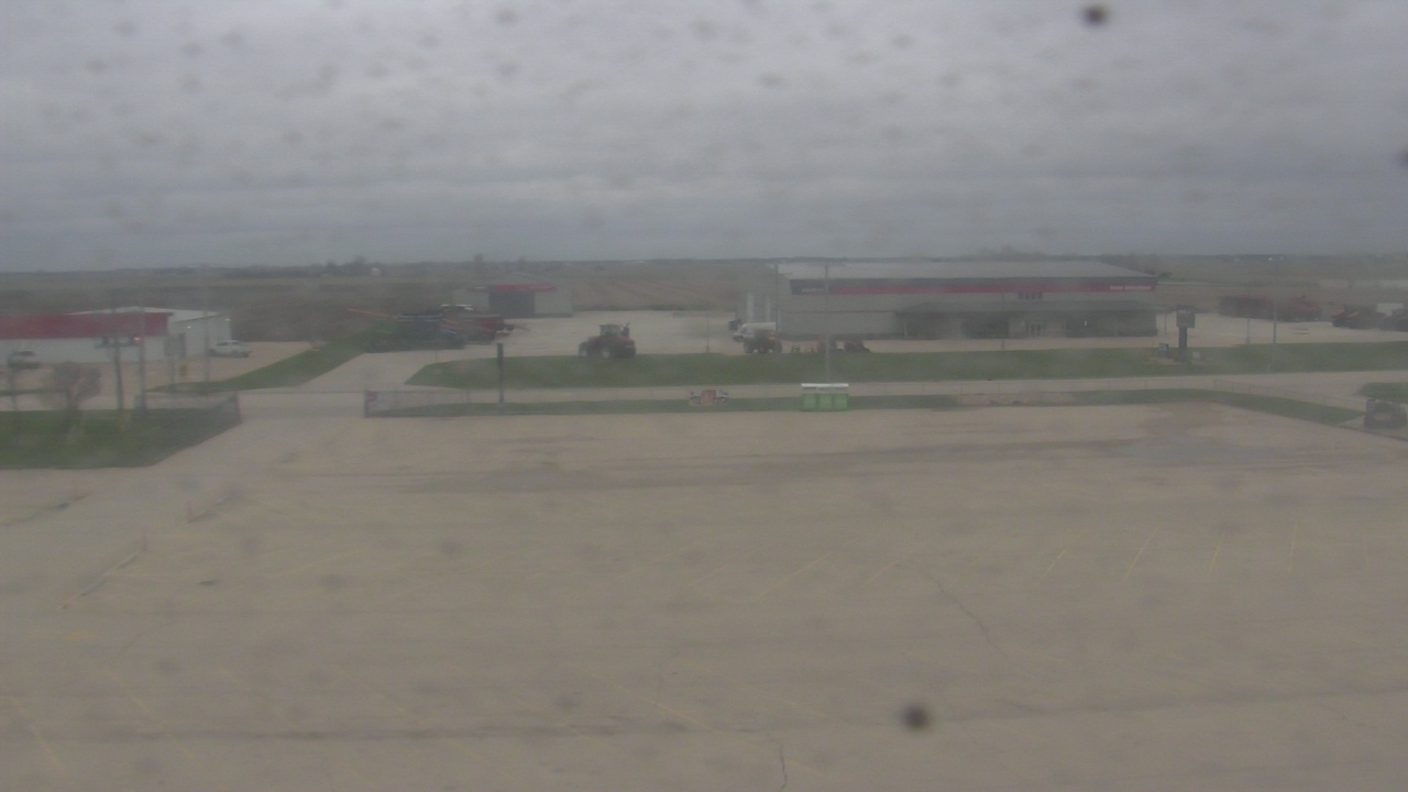 Thumbnail for current weather camera view from Herscher Intermediate School in Herscher, Illinois