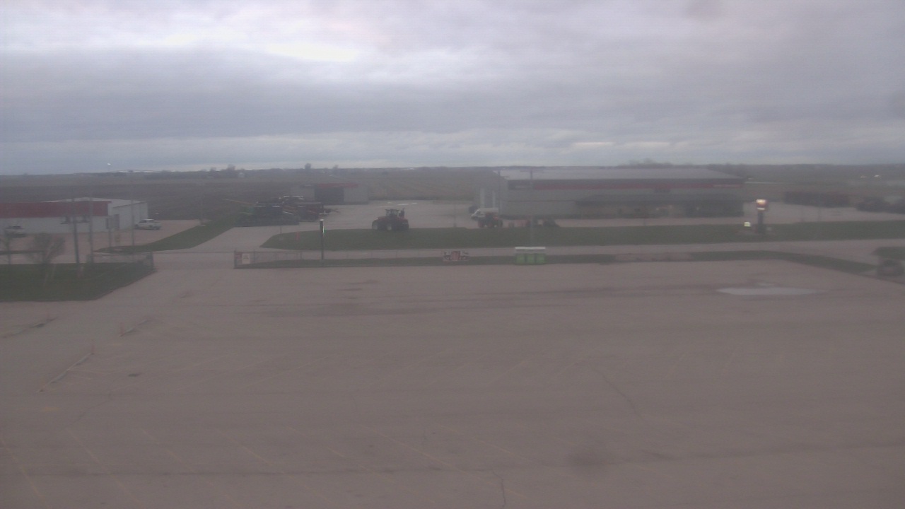 Thumbnail for current weather camera view from Herscher Intermediate School in Herscher, Illinois
