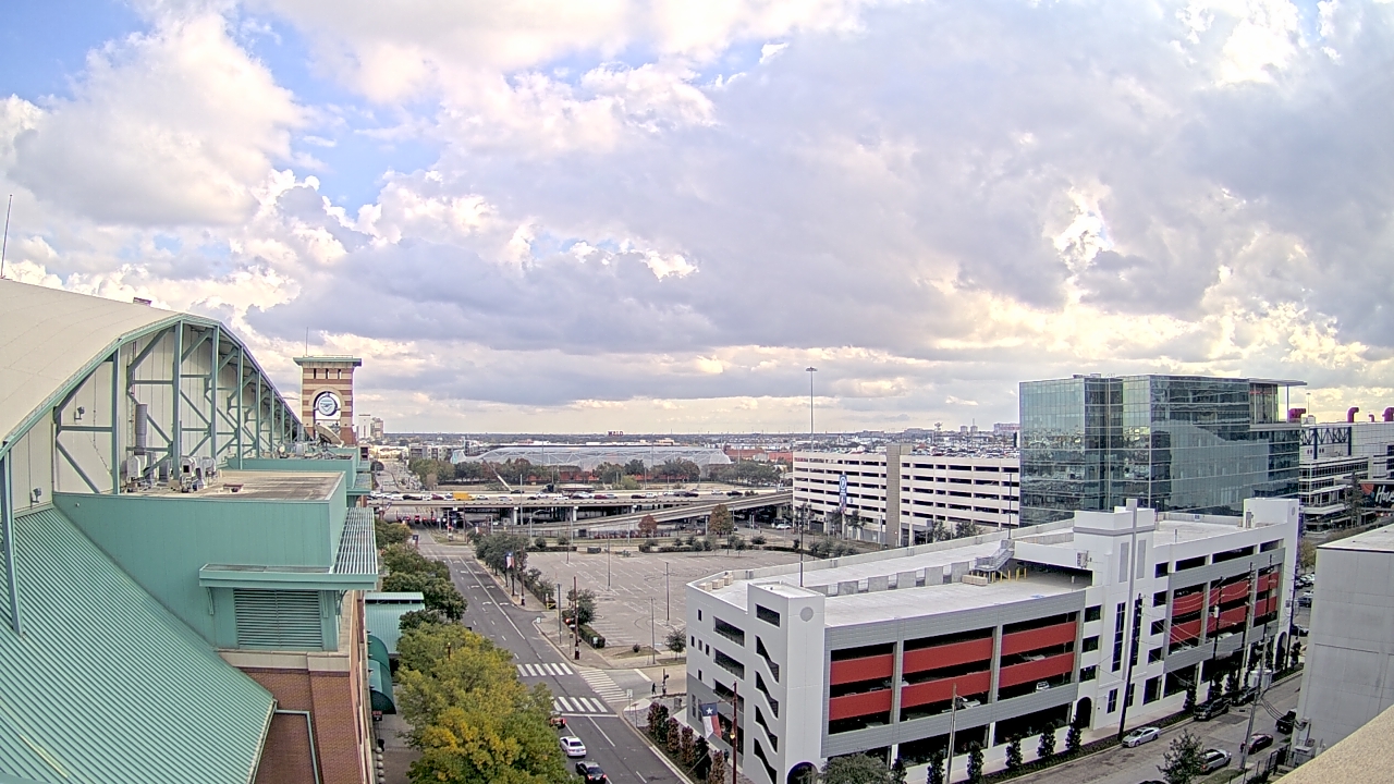Thumbnail for current weather camera view from Minute Maid Park in Houston, Texas