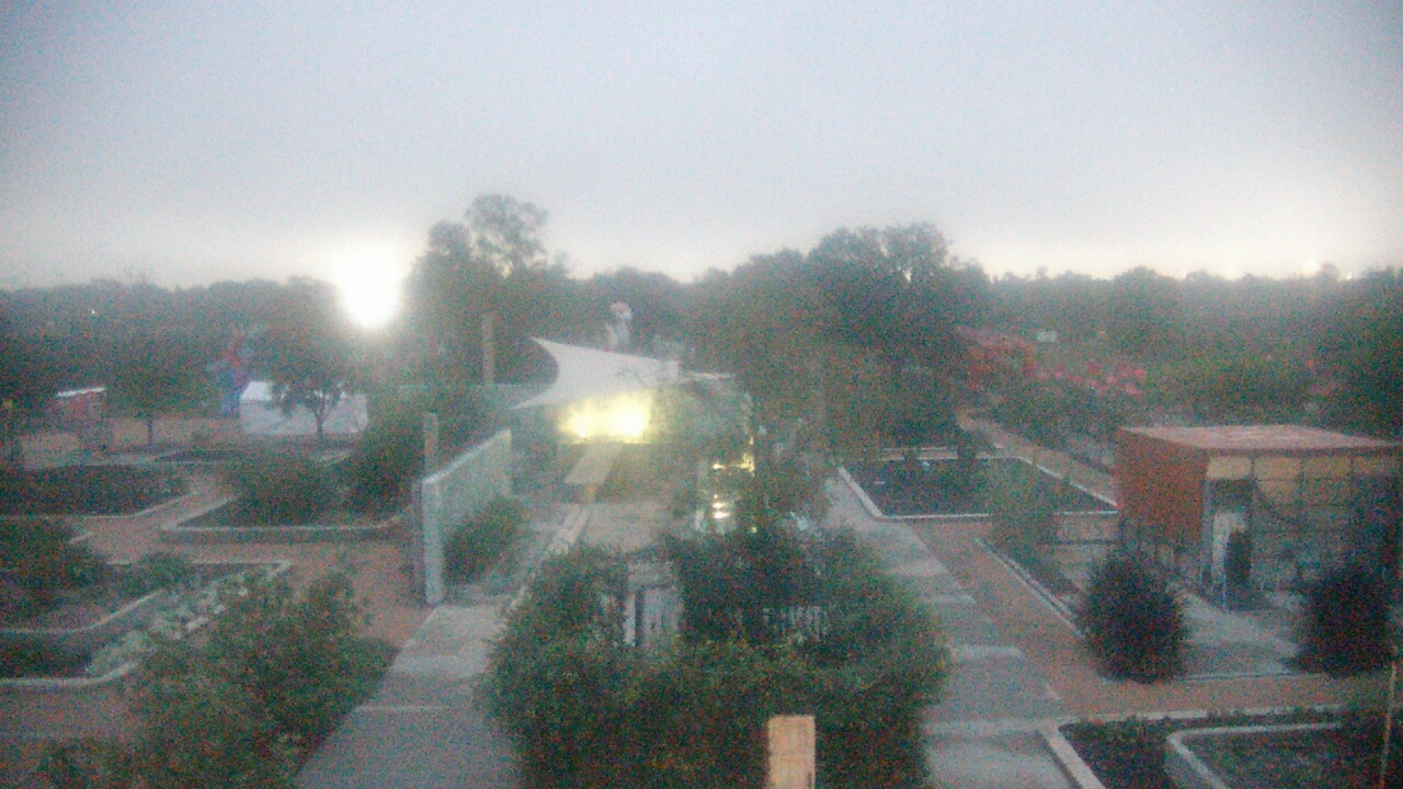 Thumbnail for current weather camera view from Houston Botanic Garden in Houston, Texas