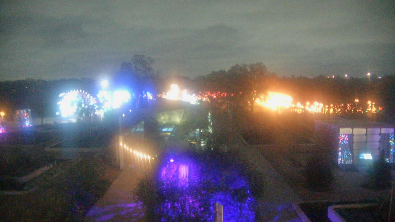 Thumbnail for current weather camera view from Houston Botanic Garden in Houston, Texas
