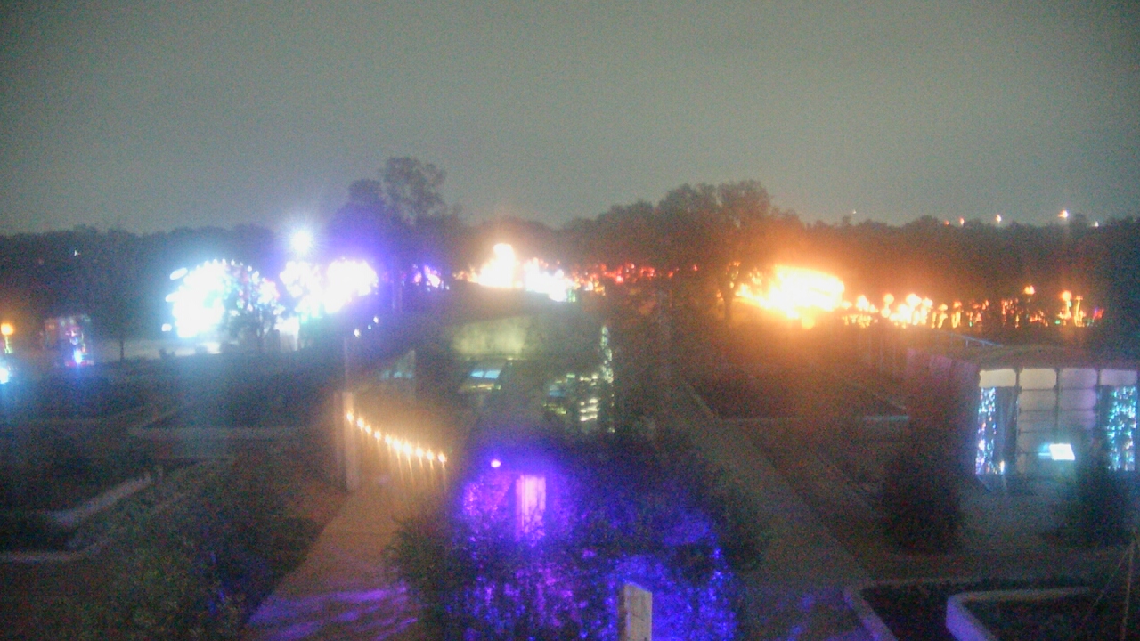 Thumbnail for current weather camera view from Houston Botanic Garden in Houston, Texas