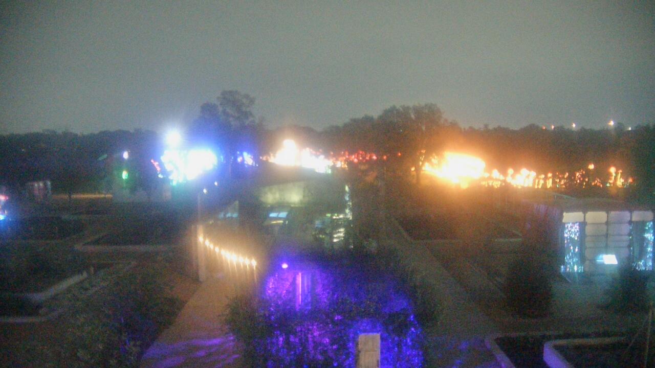 Thumbnail for current weather camera view from Houston Botanic Garden in Houston, Texas