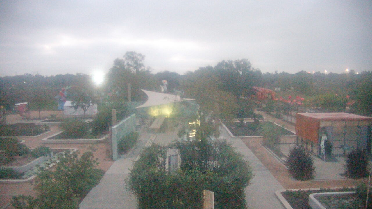 Thumbnail for current weather camera view from Houston Botanic Garden in Houston, Texas