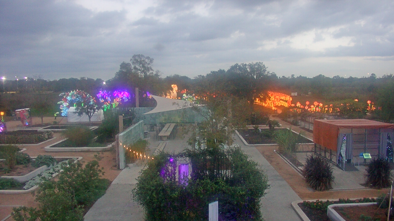Thumbnail for current weather camera view from Houston Botanic Garden in Houston, Texas