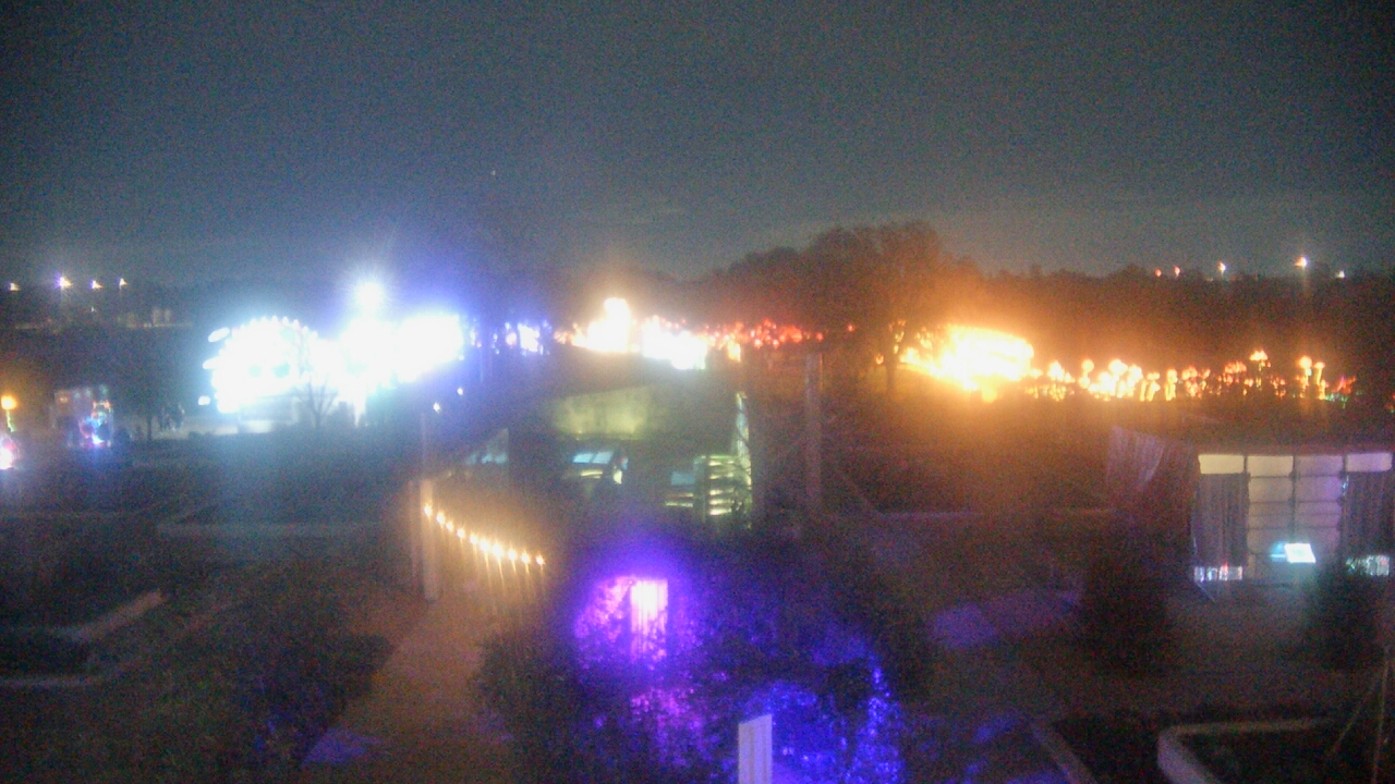 Thumbnail for current weather camera view from Houston Botanic Garden in Houston, Texas