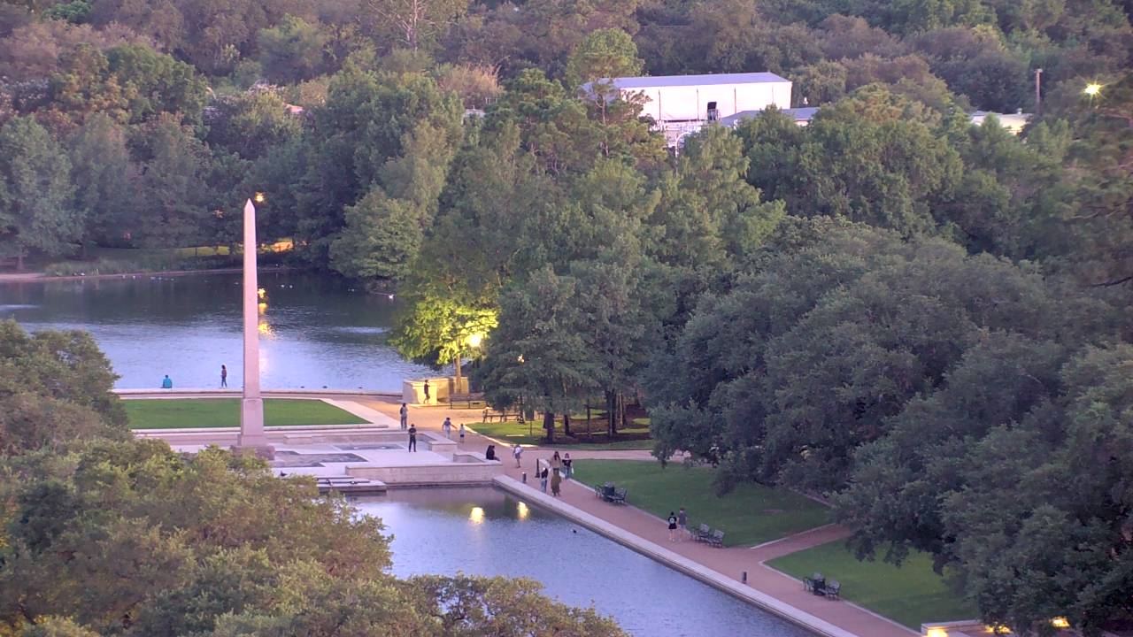 Thumbnail for current weather camera view from Hotel ZaZa in Houston, Texas