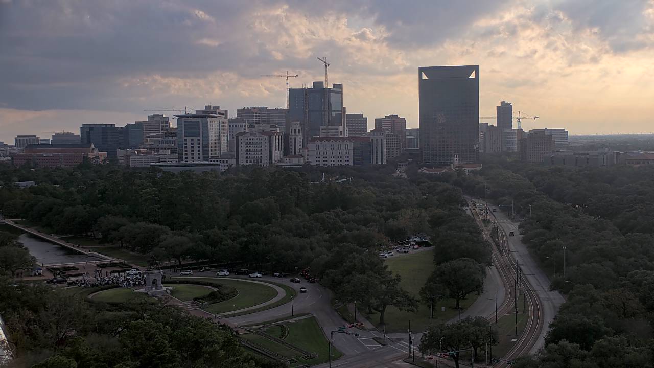 Thumbnail for current weather camera view from Hotel ZaZa in Houston, Texas