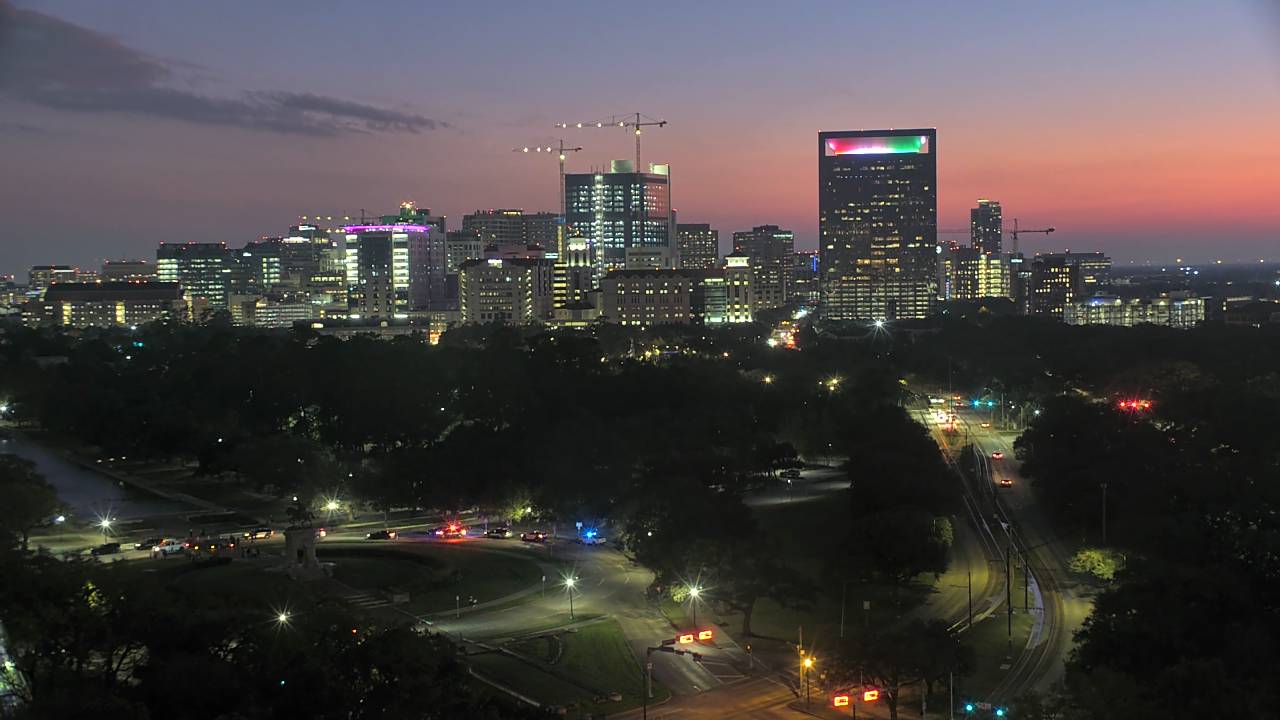 Thumbnail for current weather camera view from Hotel ZaZa in Houston, Texas