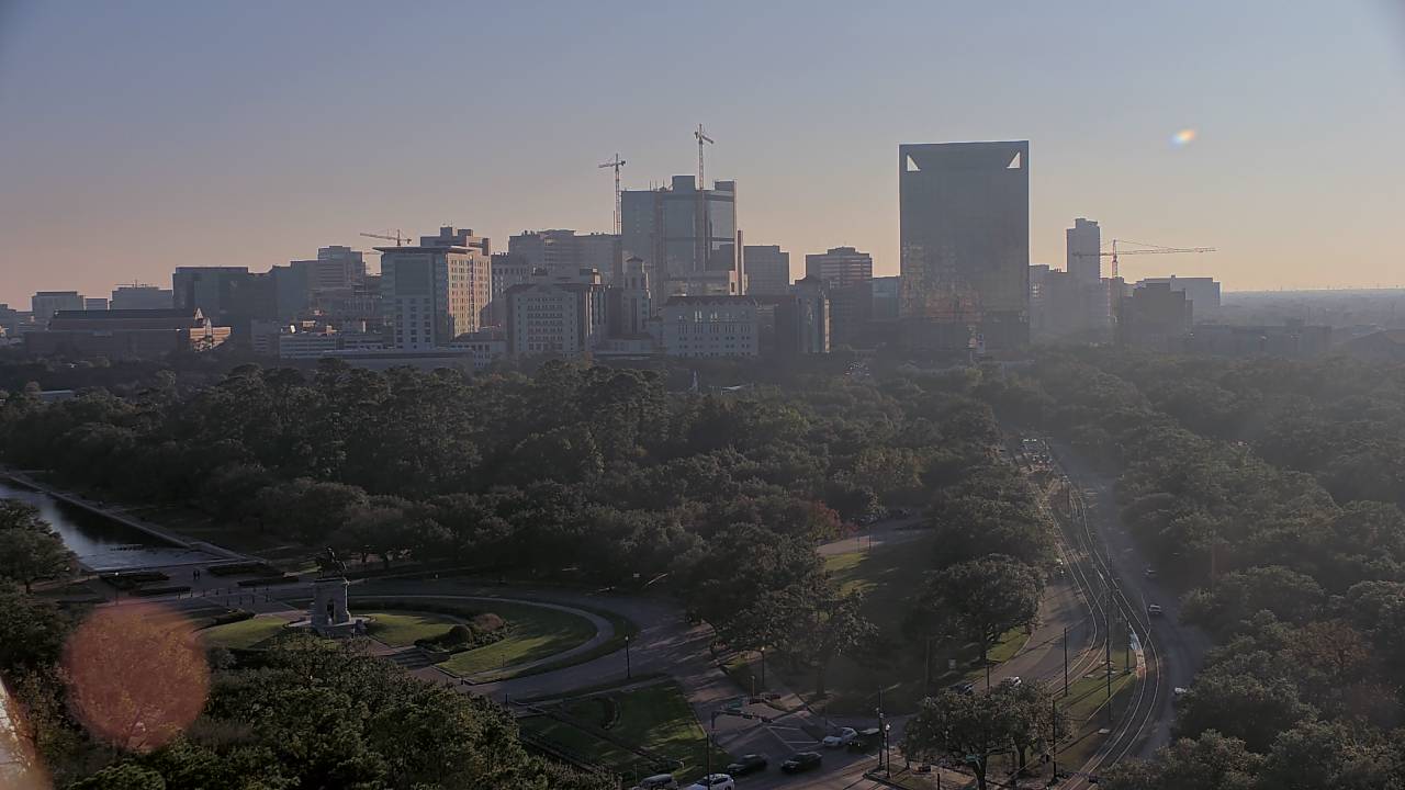 Thumbnail for current weather camera view from Hotel ZaZa in Houston, Texas