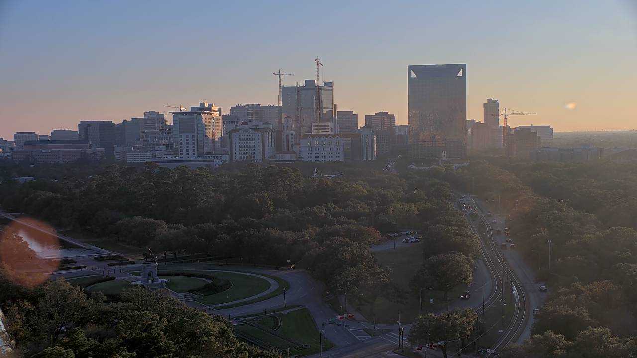 Thumbnail for current weather camera view from Hotel ZaZa in Houston, Texas