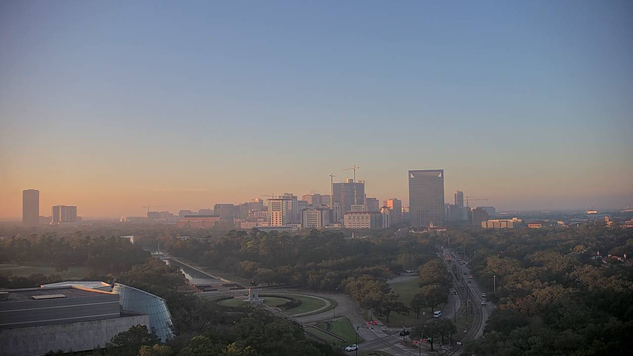 Thumbnail for current weather camera view from Hotel ZaZa in Houston, Texas
