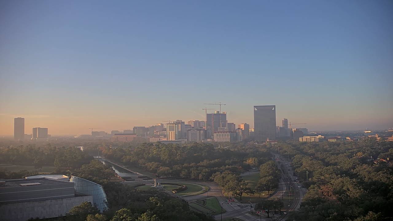 Thumbnail for current weather camera view from Hotel ZaZa in Houston, Texas