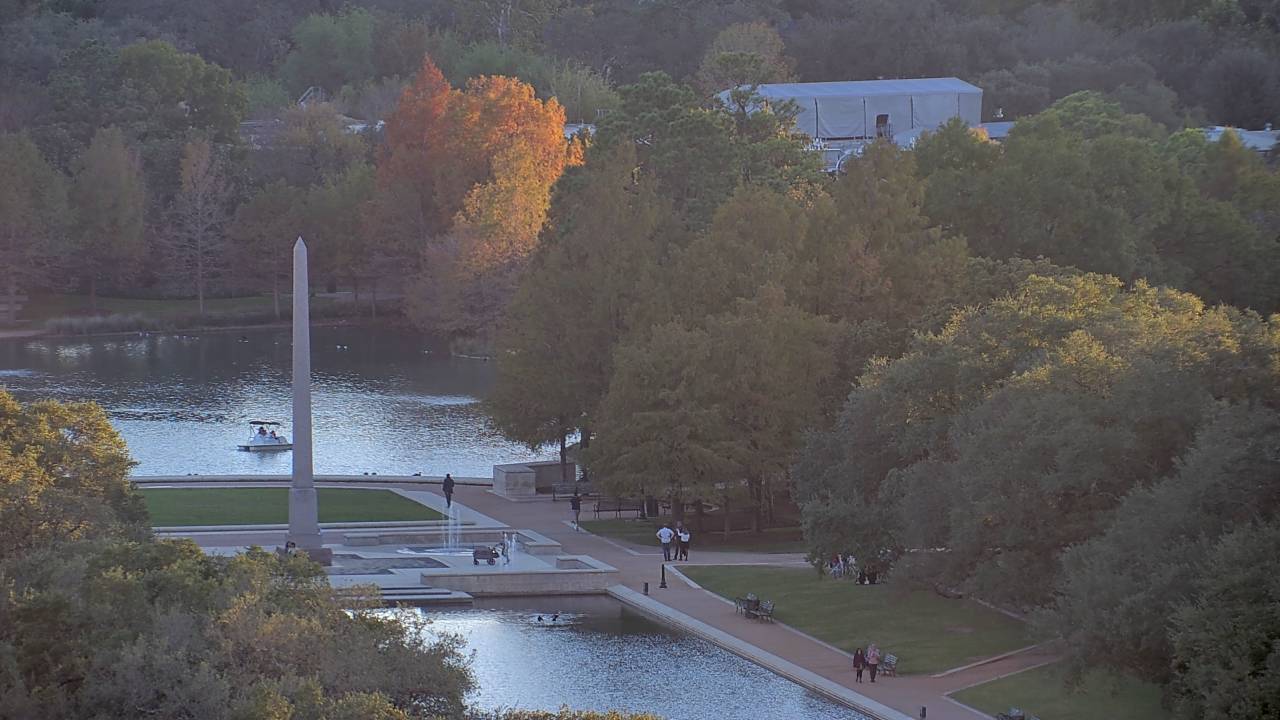 Thumbnail for current weather camera view from Hotel ZaZa in Houston, Texas