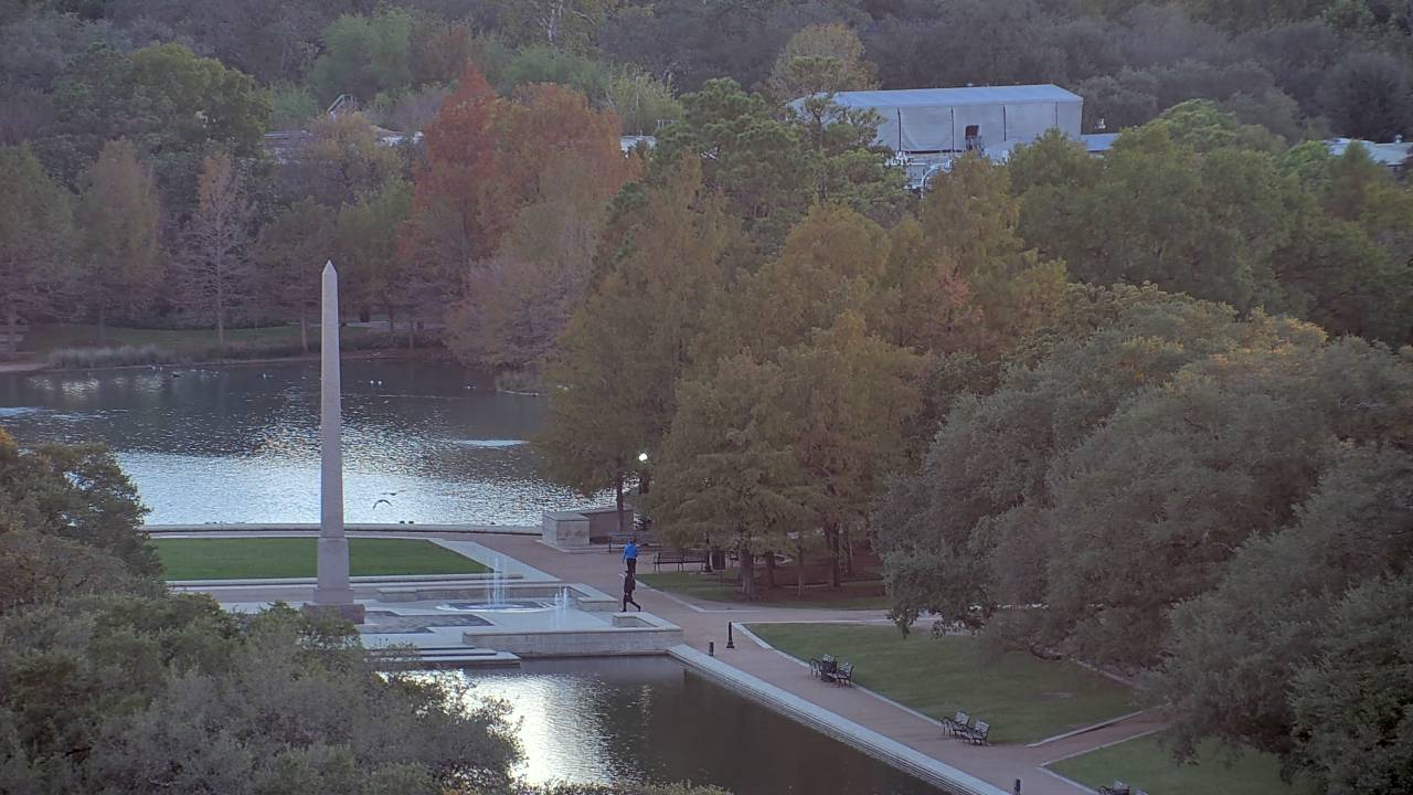 Thumbnail for current weather camera view from Hotel ZaZa in Houston, Texas
