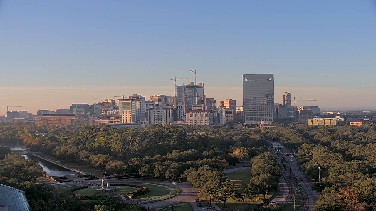 Thumbnail for current weather camera view from Hotel ZaZa in Houston, Texas