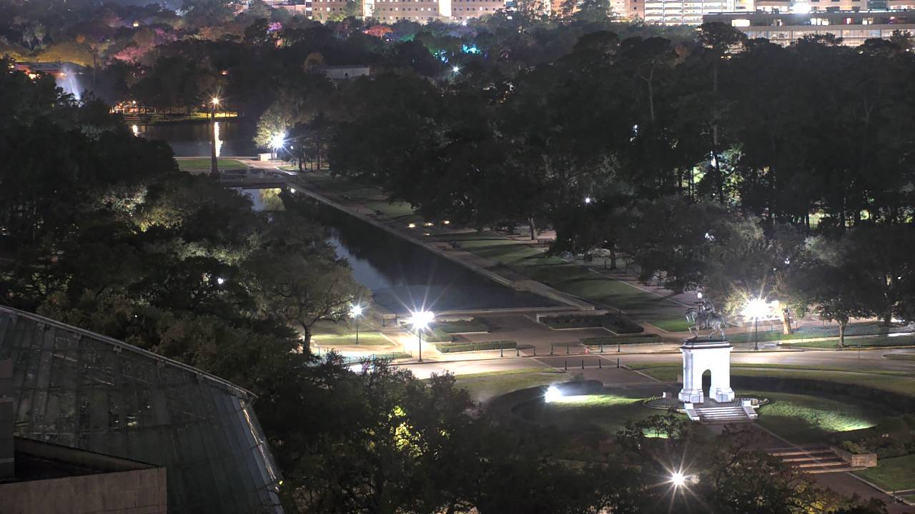 Thumbnail for current weather camera view from Hotel ZaZa in Houston, Texas