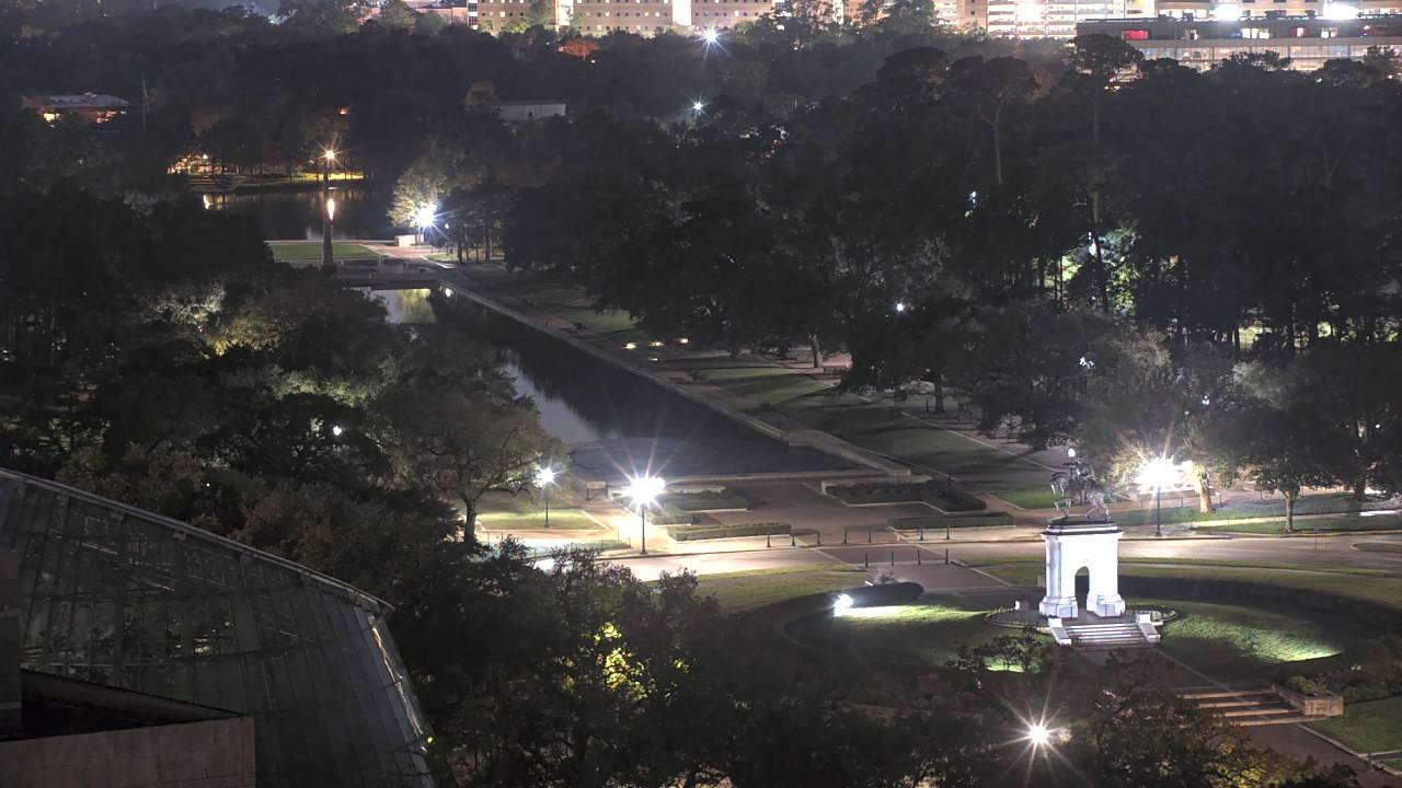 Thumbnail for current weather camera view from Hotel ZaZa in Houston, Texas