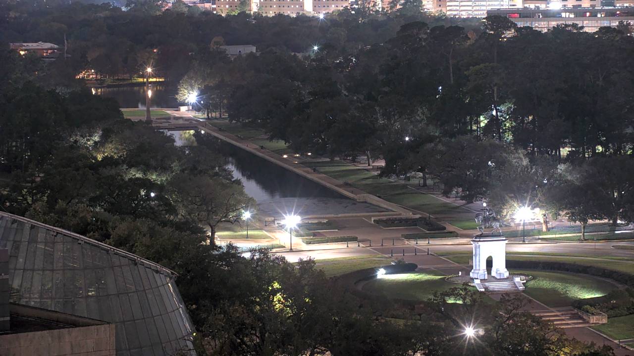 Thumbnail for current weather camera view from Hotel ZaZa in Houston, Texas