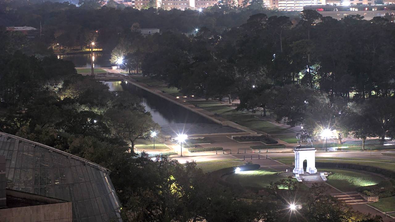 Thumbnail for current weather camera view from Hotel ZaZa in Houston, Texas
