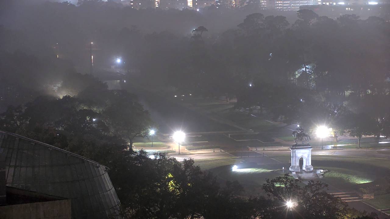 Thumbnail for current weather camera view from Hotel ZaZa in Houston, Texas