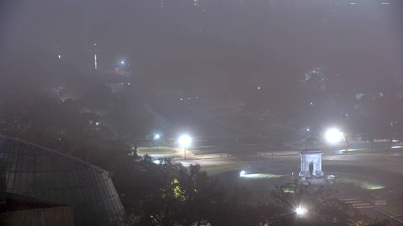 Thumbnail for current weather camera view from Hotel ZaZa in Houston, Texas